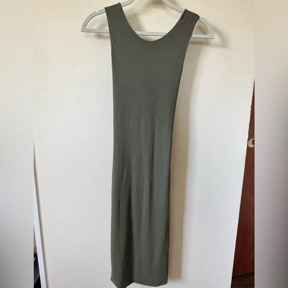 GUCCI Bodycon Open Back Green Dress Size Small - Picture 3 of 5
